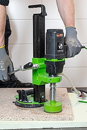 Применение станков для мокрого алмазного сверления плитки Eibenstock EFB 125 P Set